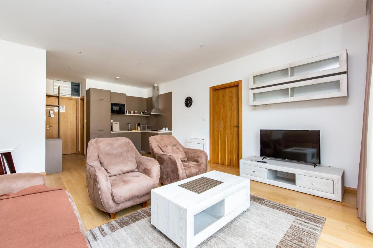 Apartman Lora In