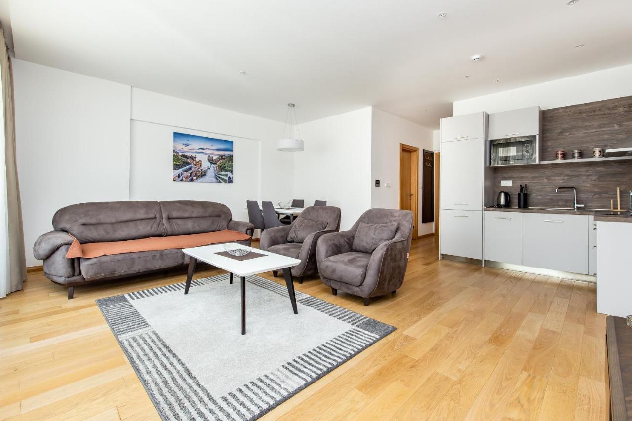Apartman Lora In *