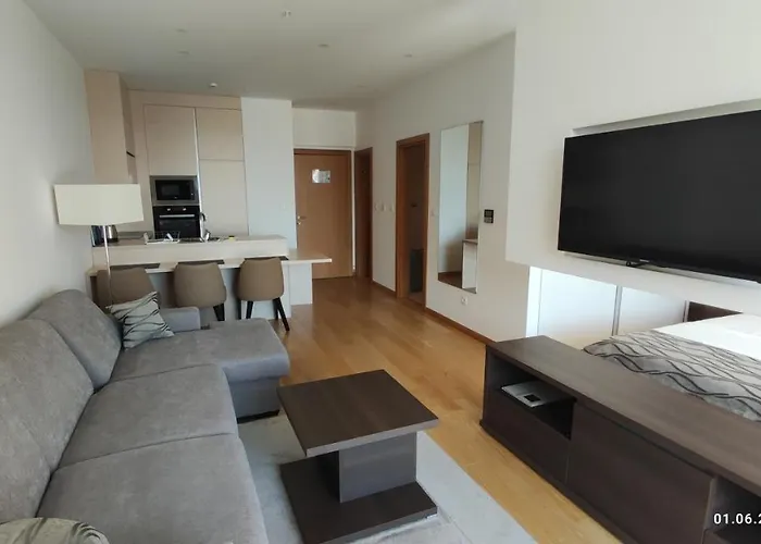 Apartments Lora In Apart-Hotel